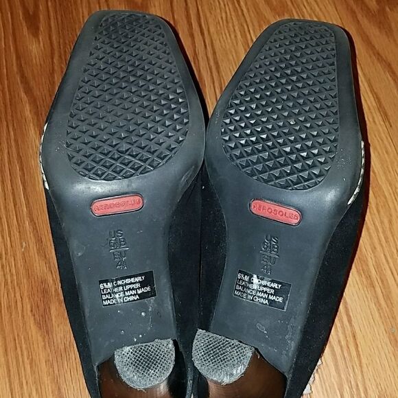 Aerosoles black leather mules Sz.6.5 EUC - Picture 6 of 7